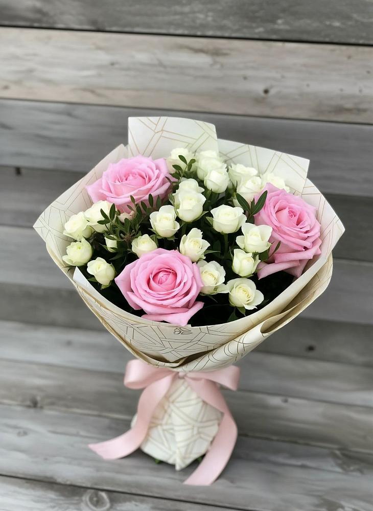 Букет цветов из: Розы в Шагонаре
