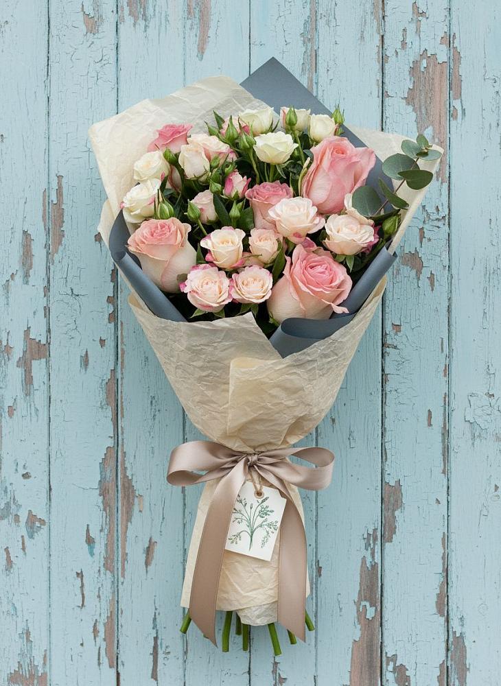 Букет цветов из: Розы в Шагонаре