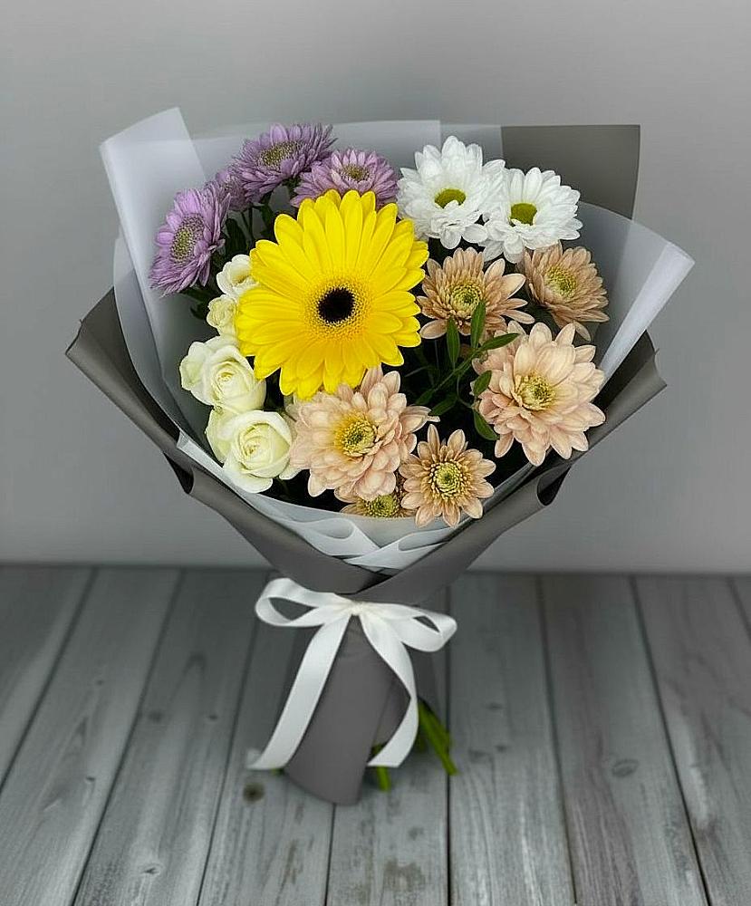 Букет цветов из: Розы, Герберы и Хризантемы в Шагонаре