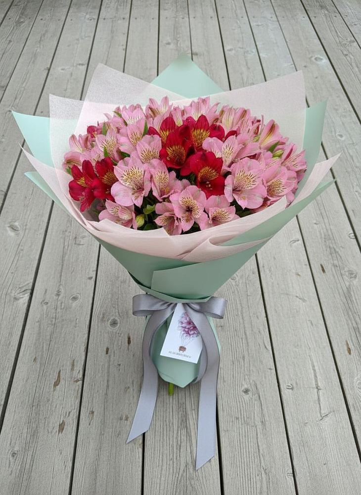 Букет цветов из: Альстромерии в Шагонаре