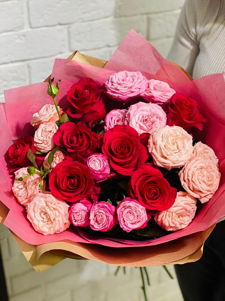 Букет цветов из: Розы в Шагонаре