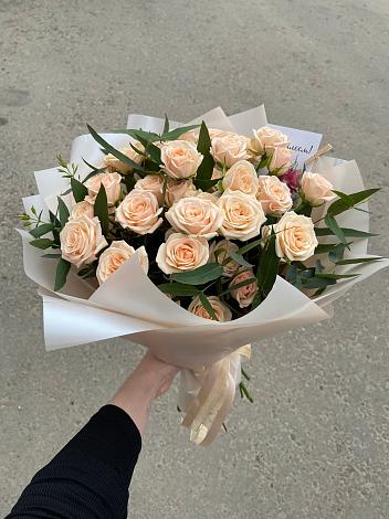 Букет Кремовые розы Латте в Шагонаре
