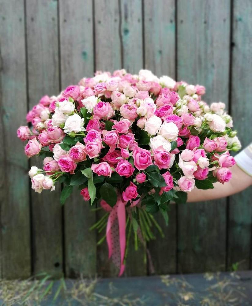 Букет Розовые кустовые розы Натали и Лав Лидия в Шагонаре