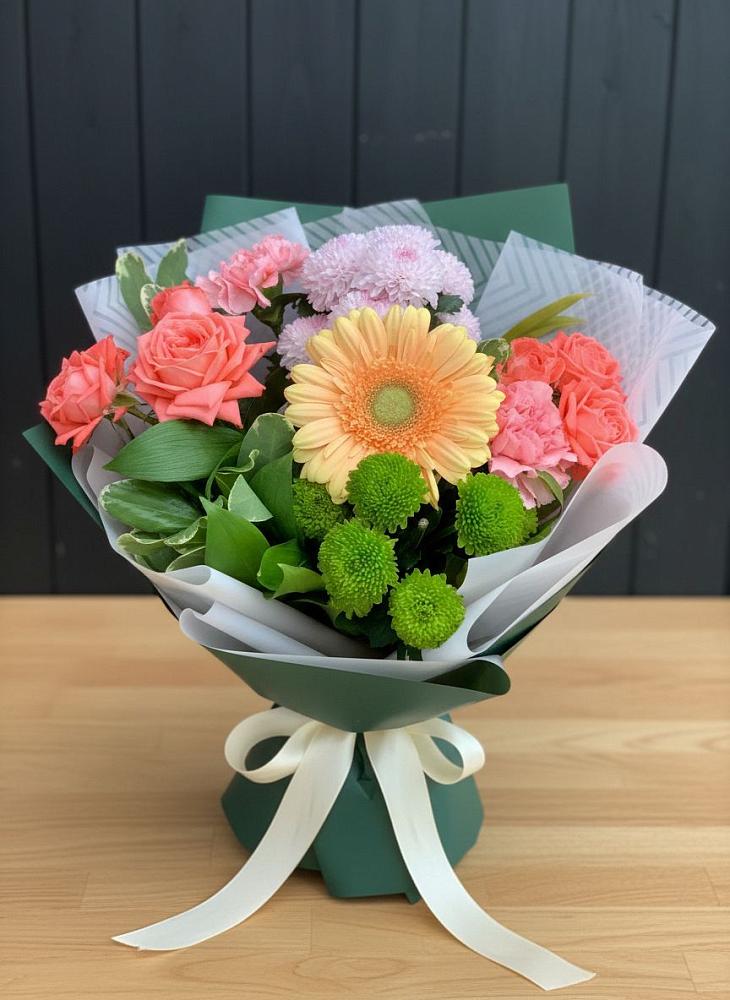 Букет цветов из: Гвоздики, Розы, Герберы и Хризантемы в Шагонаре