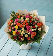 Букет Микс из разноцветных кустовых роз в Шагонаре